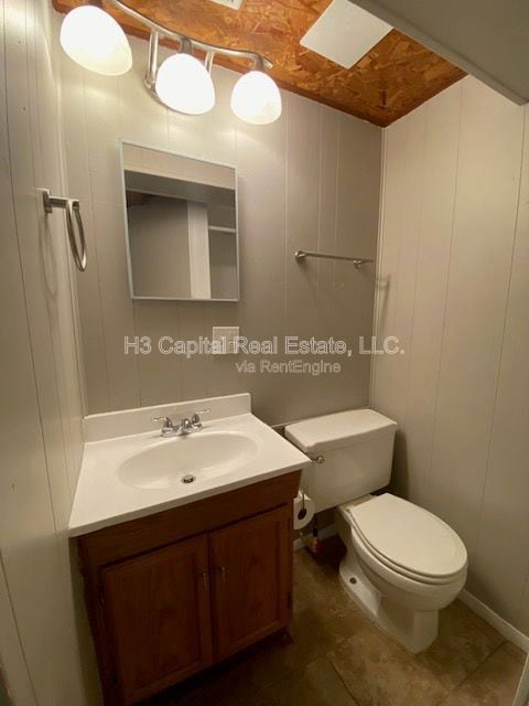 Building Photo - 117 N Shamrock St