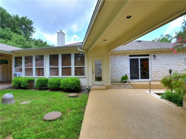 Building Photo - 16118 Stewart Rd