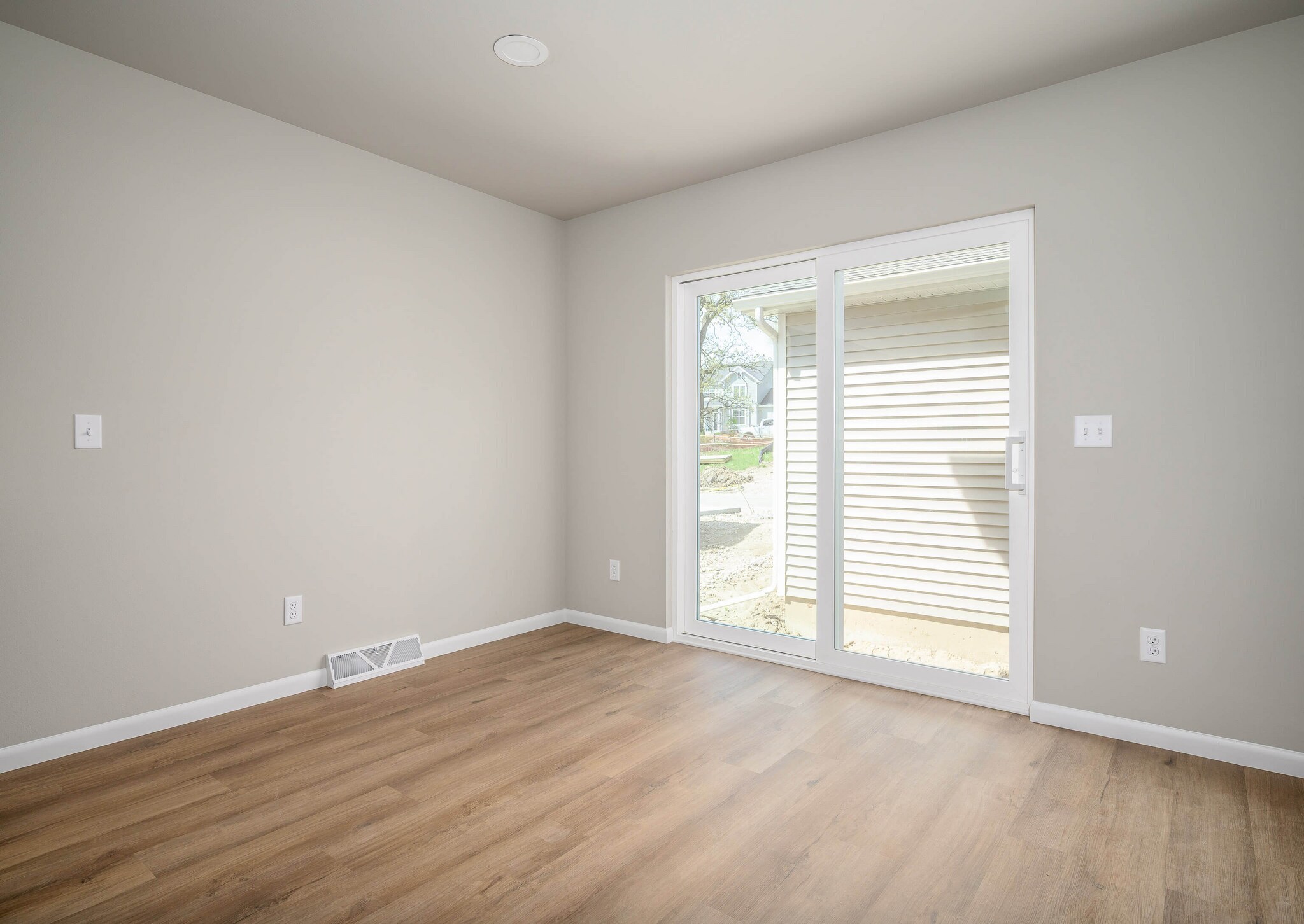 Building Photo - 1710 Star Light Dr
