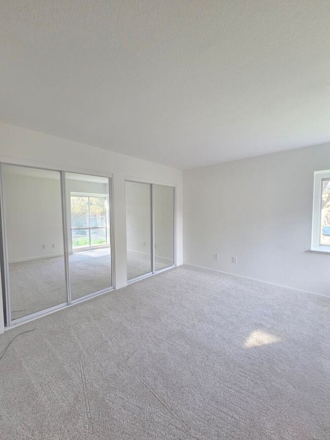 Building Photo - 3 bedroom 2 bathroom Cotati Gem