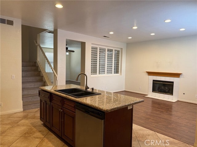 Building Photo - 1085 Camellia Ct