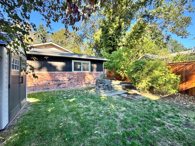 Building Photo - 5713-5713 64th St W