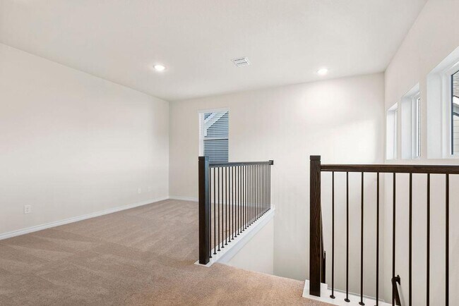 Building Photo - 108 Woodrow Ln