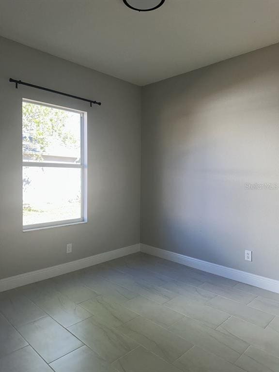 Building Photo - 1329 Avonwood Ct