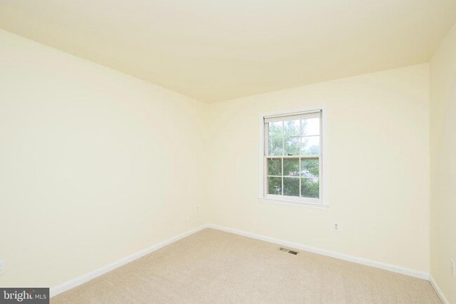 Building Photo - 7810 Lake Pleasant Dr