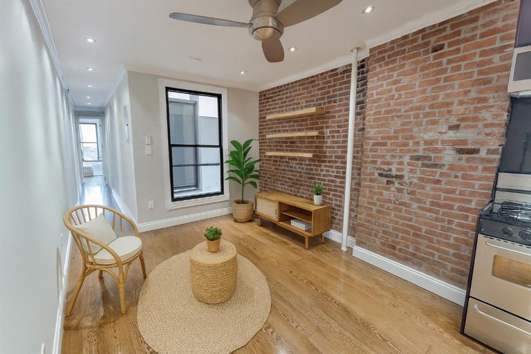 Building Photo - 436 W 52nd St