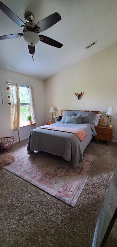 Building Photo - 2484 St Paul Dr