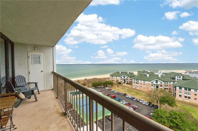 Building Photo - 3288 Page Ave