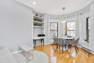 Building Photo - 21 Follen St