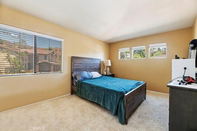 Building Photo - 2760 Hidden Hills Way W