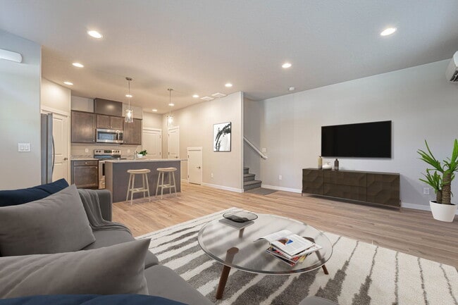 Building Photo - 4916 NE 2nd Ct