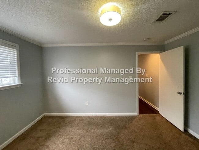 Building Photo - 36 N Auburndale St