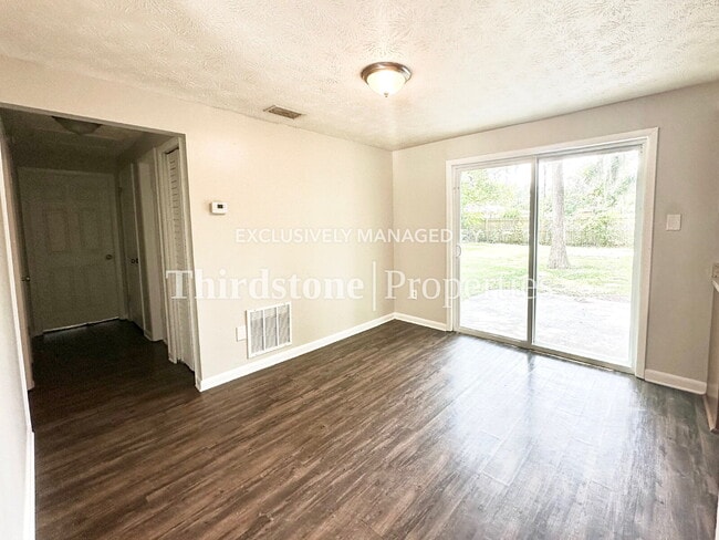 Building Photo - 4516 Key Woodley Dr S