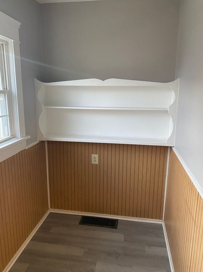 Building Photo - 176 7th St NW