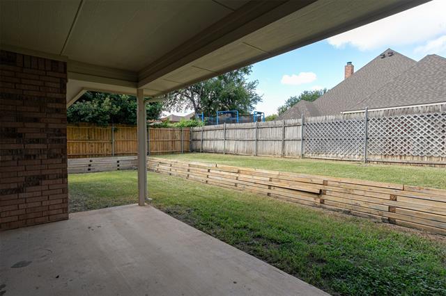 Building Photo - 302 Howard Way Dr
