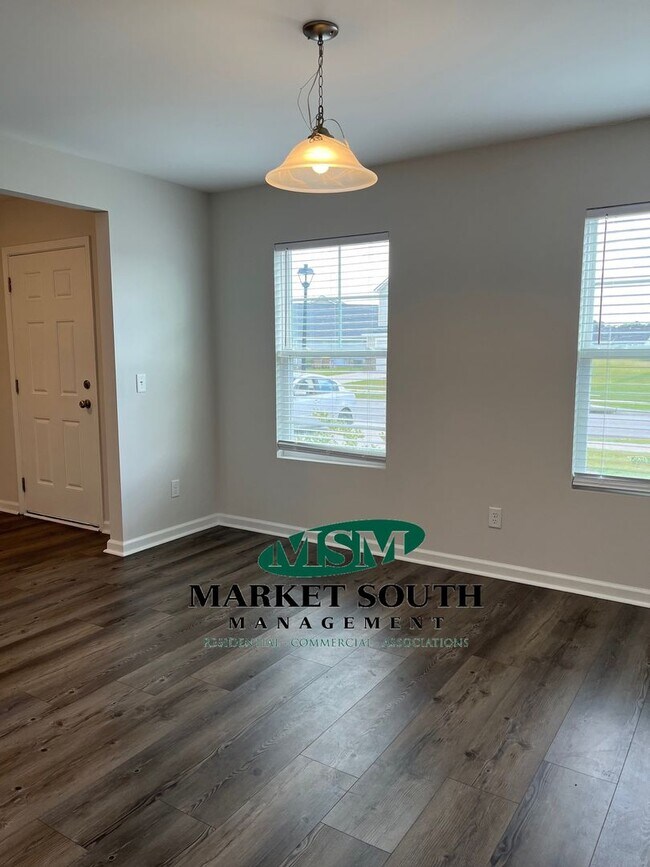 Building Photo - Rice Creek!  Port Wentworth **Rent Special...