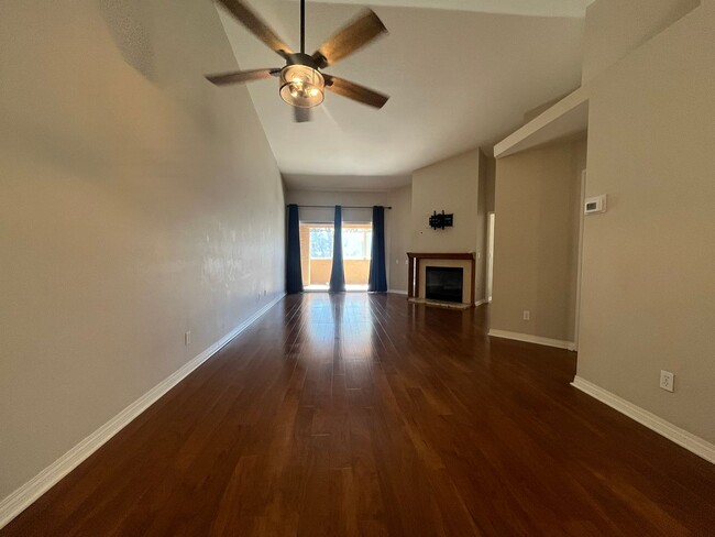 Building Photo - Modern 3-Bed, 3-Bath Condo with Garage & P...