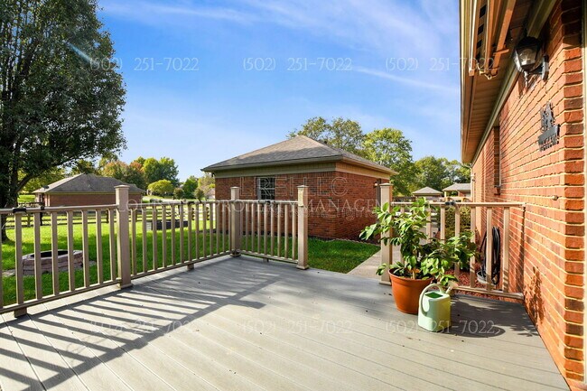 Building Photo - 1001 Navajo Dr