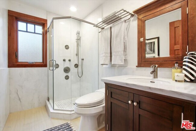 Building Photo - 130 S Arroyo Blvd