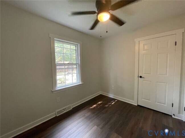 Building Photo - 115 Big Meadows Terrace