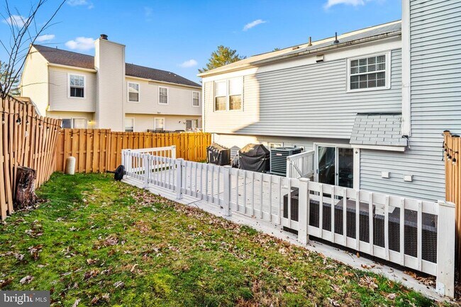 Building Photo - 10529 Reed's Landing Cir