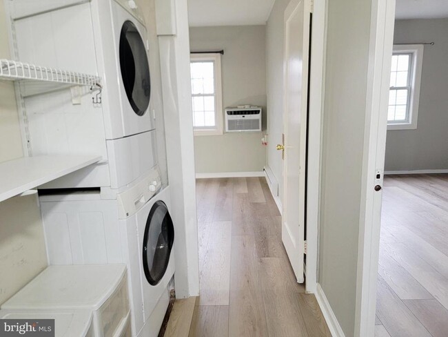 Building Photo - 3408 Gunston Rd