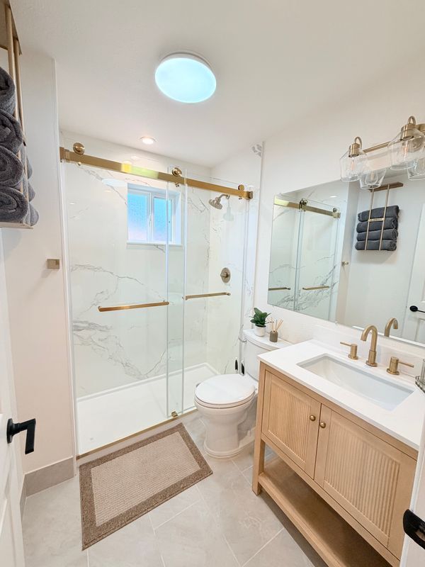 Building Photo - 9966 Pacific Ave