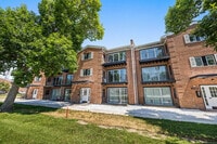 Building Photo - 10217 Dearlove Rd