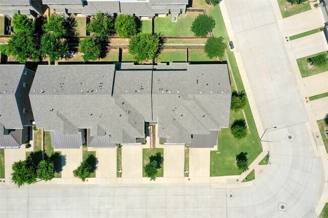 Building Photo - 17769 Shumard Oak Dr