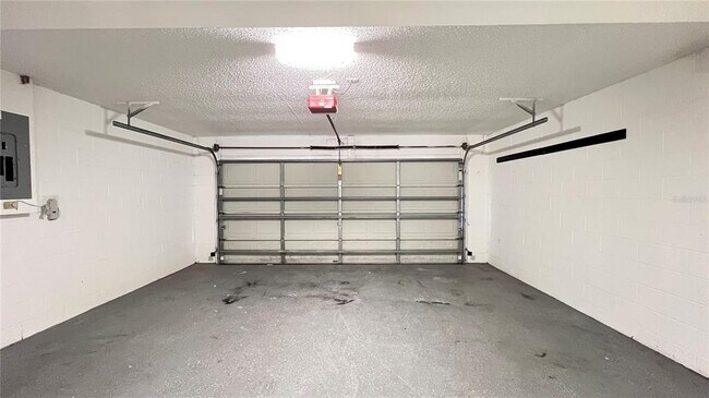 Building Photo - 123 Jaybee Ave