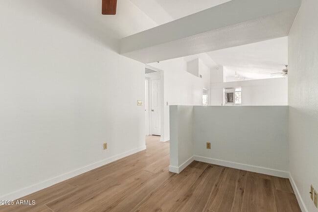 Building Photo - 768 S Martinique Dr