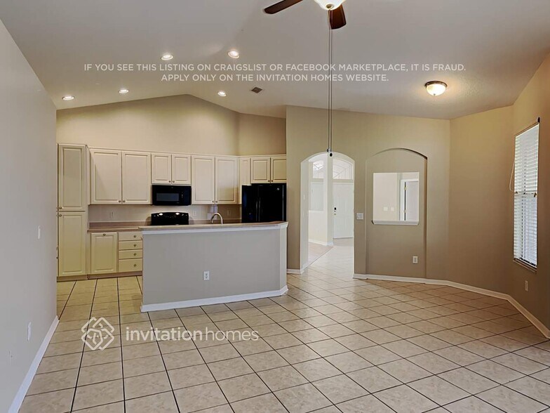 Building Photo - 9424 Clover Glen Dr