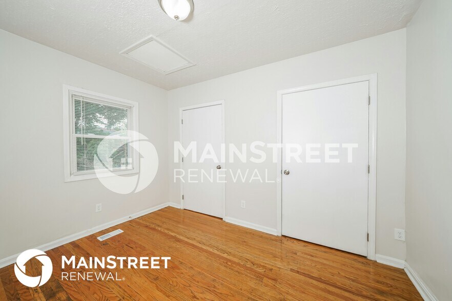 Building Photo - 2913 Narragansett Dr