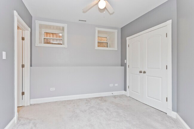 Building Photo - 5212 N Winthrop Ave