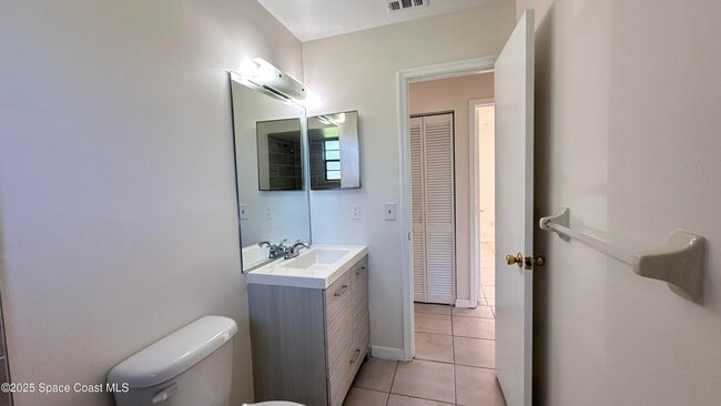 Building Photo - 3807 Jupiter Blvd SE