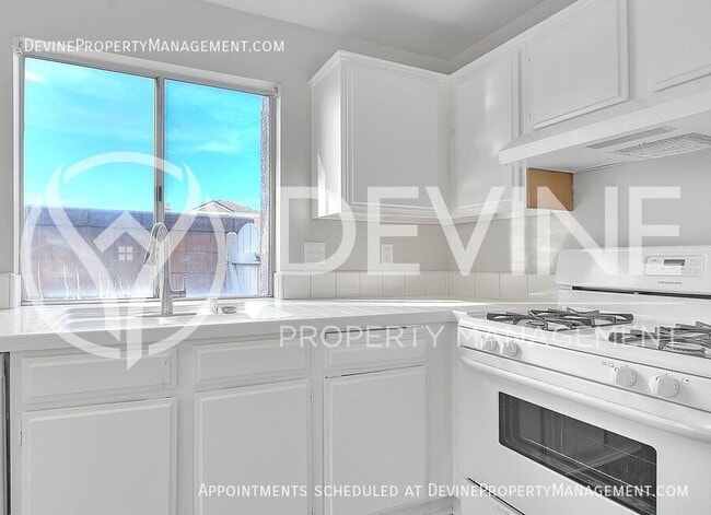 Building Photo - 7307 Belpine Pl