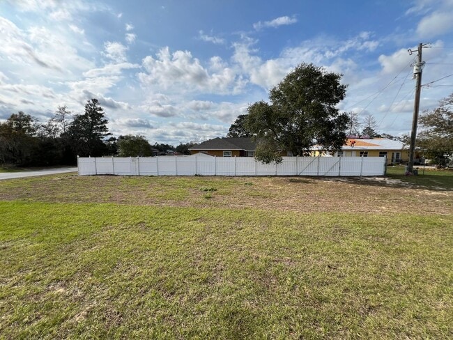 Building Photo - Lovely 3 Bedroom, 2 Bathroom Home in Ocala!!!