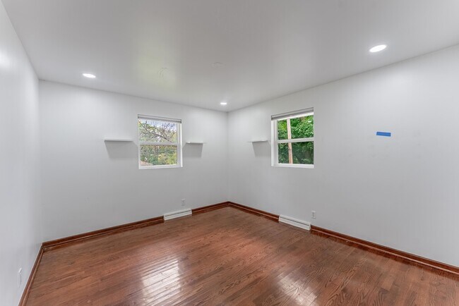 Building Photo - 22819 Davy Ct