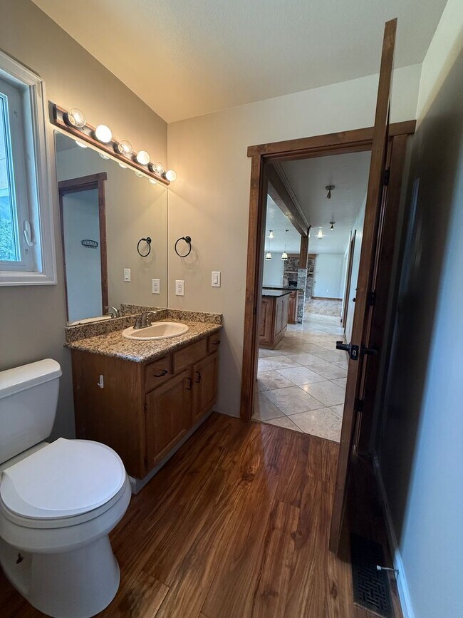 Building Photo - 5BD/4BA/3 car garage w Flat Yard Cheyenne ...