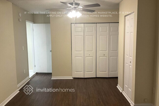 Building Photo - 5857 79th Ave