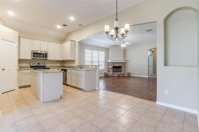 Building Photo - 4244 Summersweet Ln