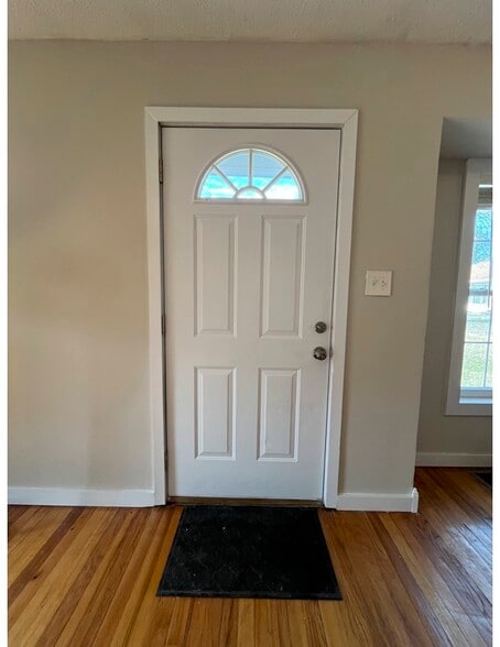 Front Entrance - 1309 Court St