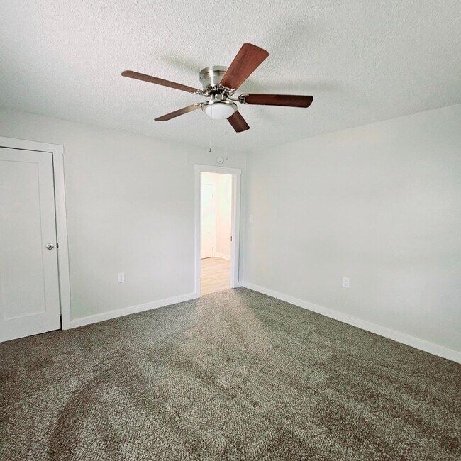 Building Photo - Fully Remodeled 2-Bed, 1-Bath Home in Old ...