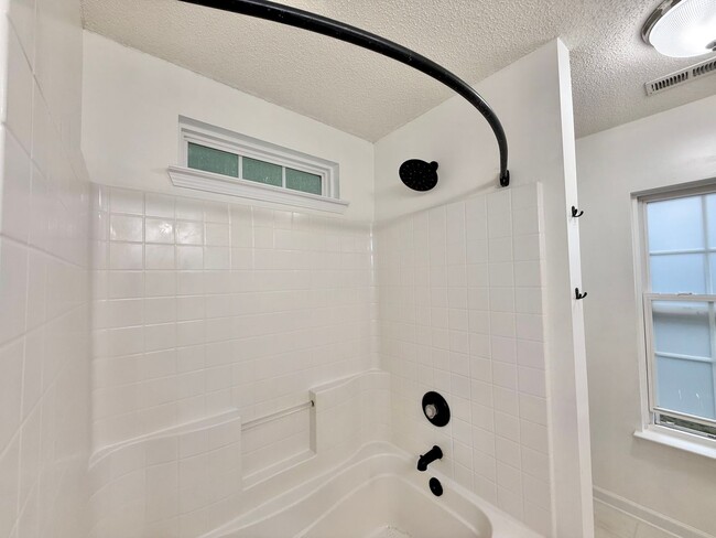 Building Photo - Newly Remodeled 4BD, 2.5BA Raleigh Home wi...