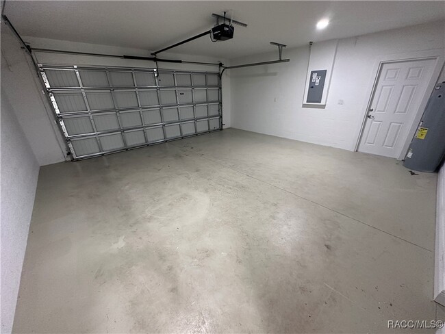 Building Photo - 9149 N Saponaria Dr
