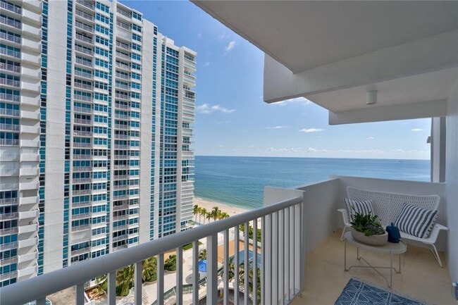 Primary Photo - 1370 S Ocean Blvd