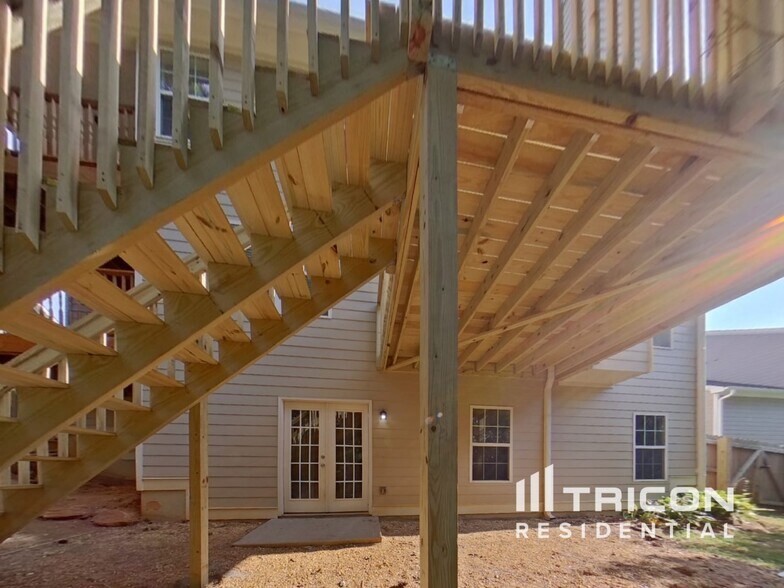 Building Photo - 249 Indian Lake Trail