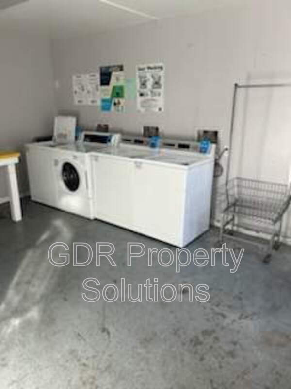 Building Photo - 401 14th St NW