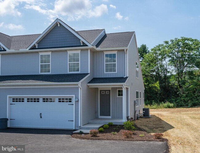Building Photo - 29 Kantner Ln S