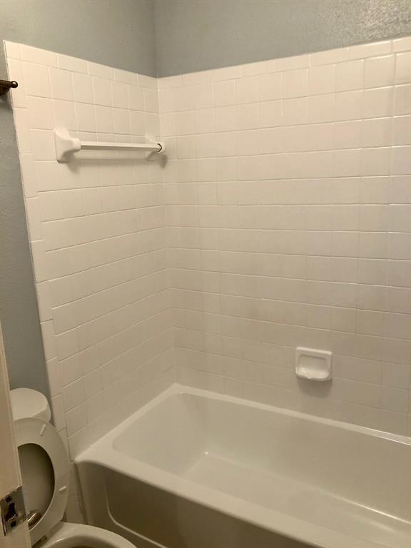 Building Photo - 3506 Cove View Blvd